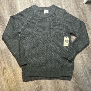 St. John’s Bay Gray Crew Neck Sweater- size L